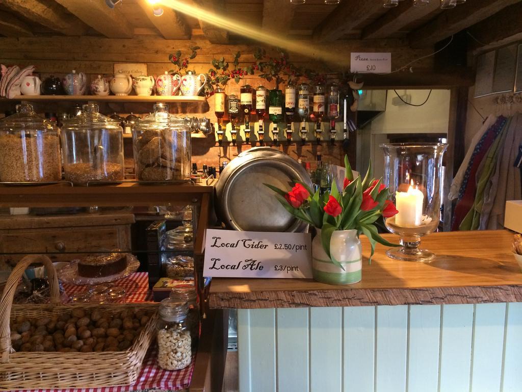 Huntstile Organic Farm Bed & Breakfast Bridgwater Bagian luar foto